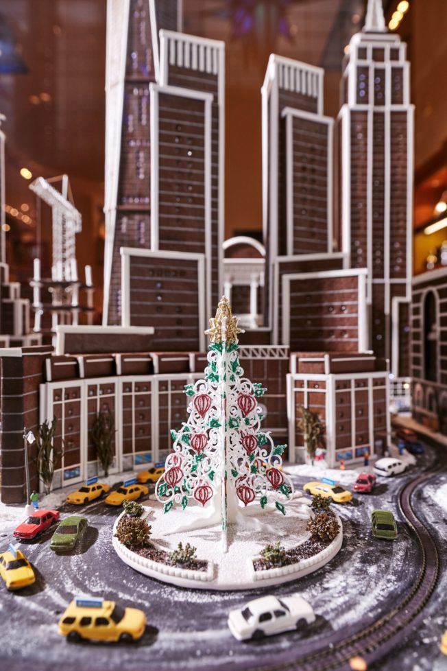 Gingerbread City - Christmas Tree