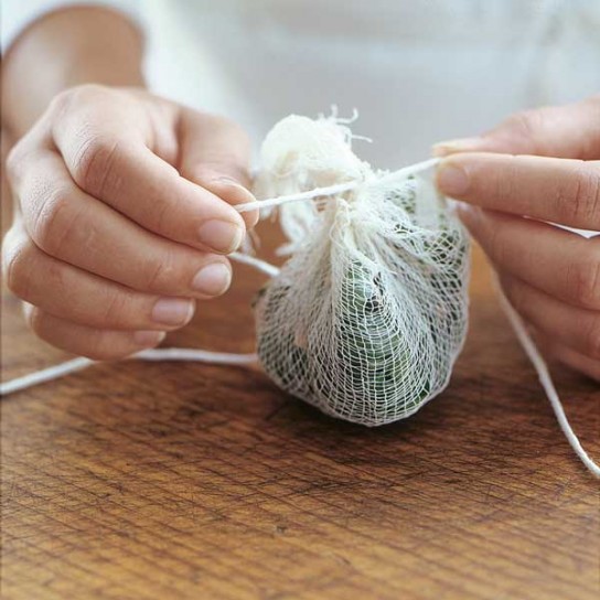 How to Make a Bouquet Garni - Williams-Sonoma Taste