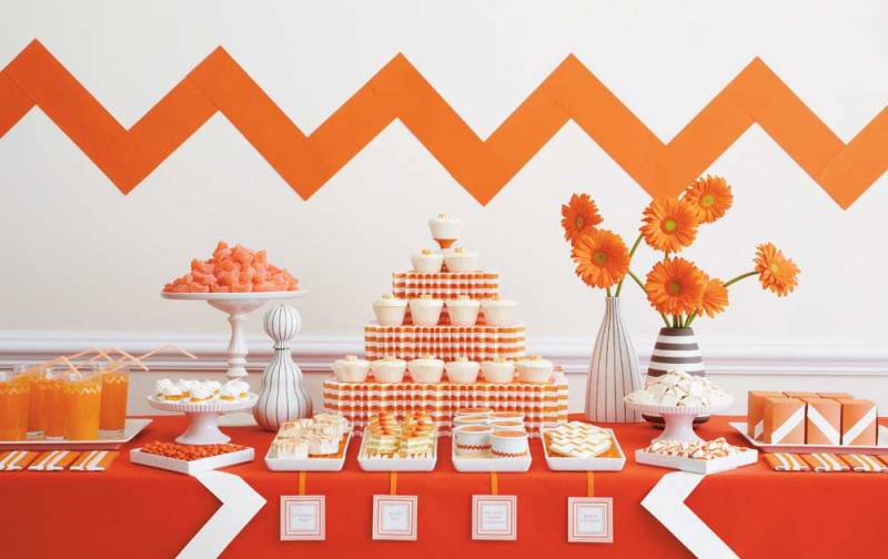 Behind the Scenes: Amy Atlas Styles a Williams-Sonoma Dessert Table