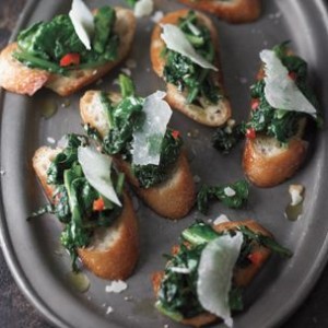 Toasts with Spicy Broccoli Rabe and Pecorino 