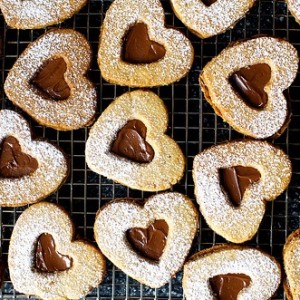 Chocolate Hazelnut Linzer Hearts
