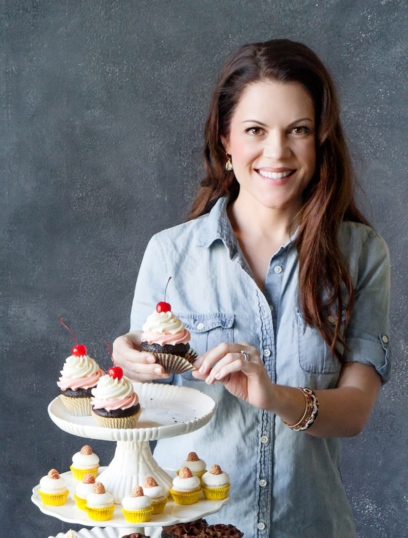 Hungry to impress your guests? This layered cupcake in a SOLO Cup will wow  them.