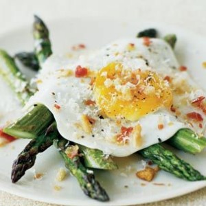 Fried Eggs with Asparagus, Pancetta and Bread Crumbs