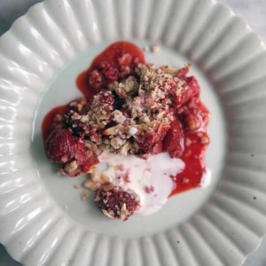 Strawberry Crumble with Oats, Hazelnuts and Elderflower