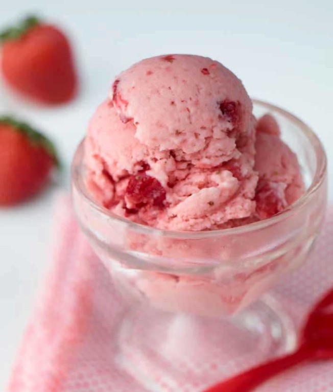 Strawberry Maple Yogurt
