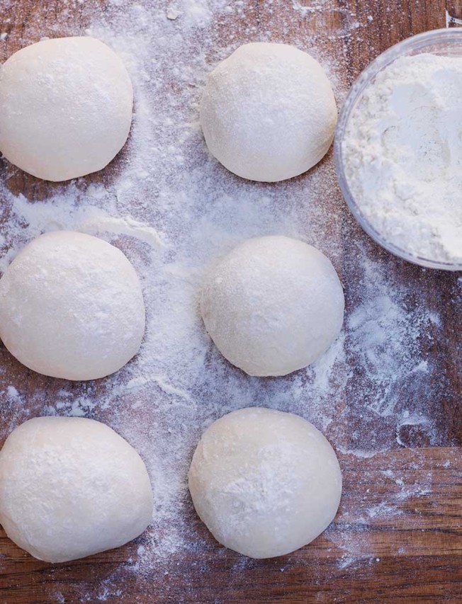 Weekend Project: The Ultimate Pizza Dough & Sauce