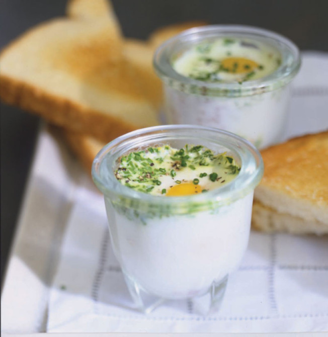 Coddled Eggs with Chives and Cream