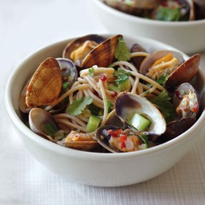 Spaghetti with Asian-Flavored Clams and Zucchini