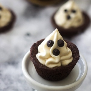 Brownie Brittle Peanut Butter Cookie Ghost Cups