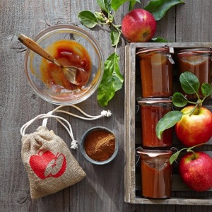 Weekend Project: Classic Apple Butter