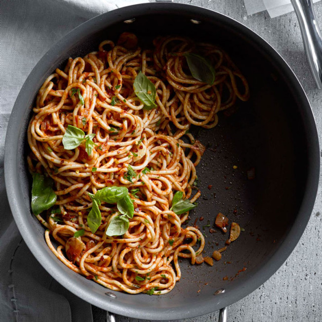 Fresh Spaghetti with Arrabbiata Sauce