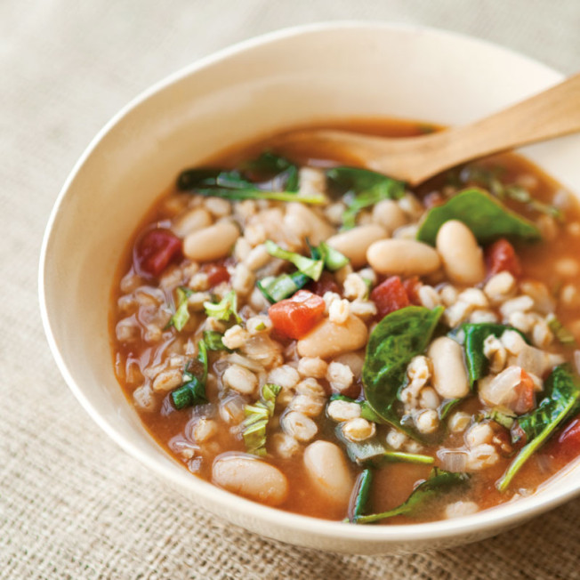 SEPT_8-Tuscan-Farro-Soup-with-White-Beans-Tomatoes-and-Basil-Soup