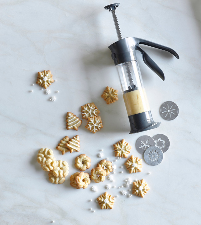How to Use a Cookie Press
