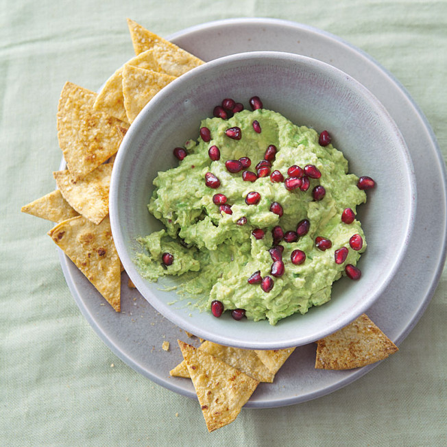 Guacamole with Baked Corn Chips
