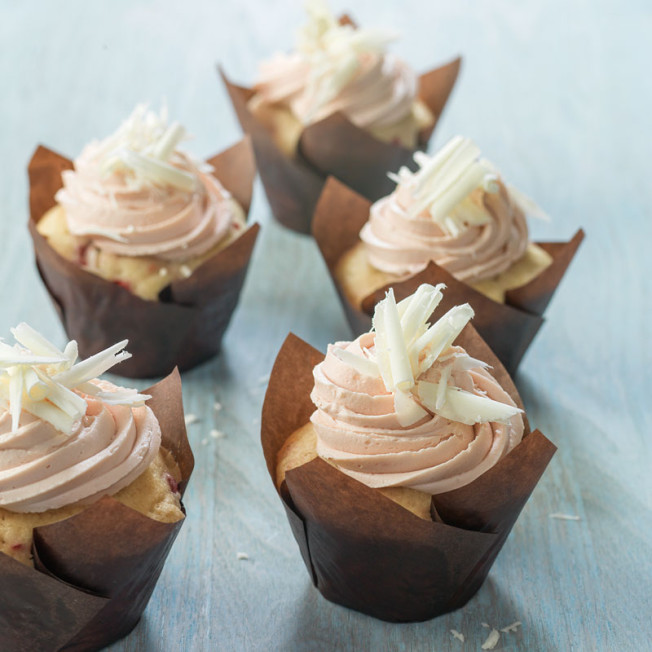 White Chocolate–Raspberry Cupcakes