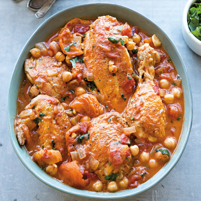 Moroccan Chicken with Chickpeas and Dried Apricots