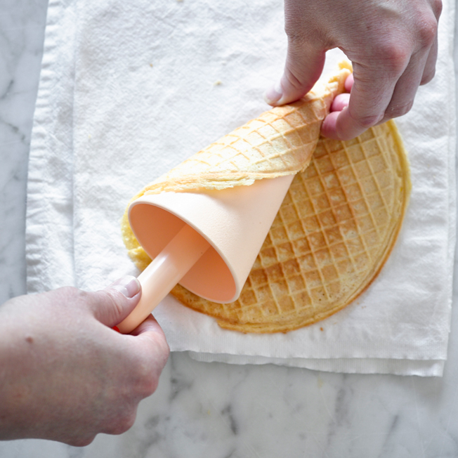 Wooden Pastry Ice Cream Waffle Cone Roller DIY Tools Useful and Practical