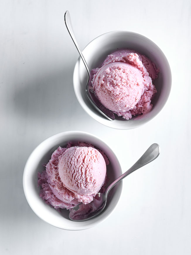 strawberry frozen yogurt 