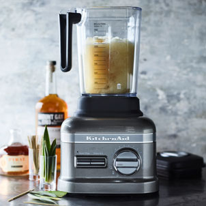 Food Processor vs. Blender: What's the Difference?
