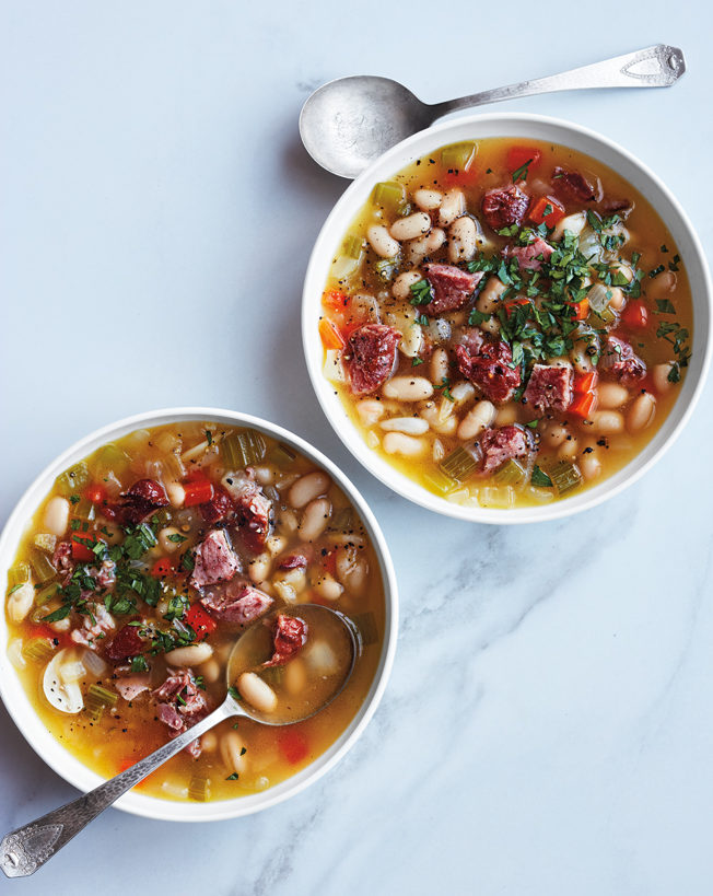 Slow-Cooker White Bean and Ham Hock Soup