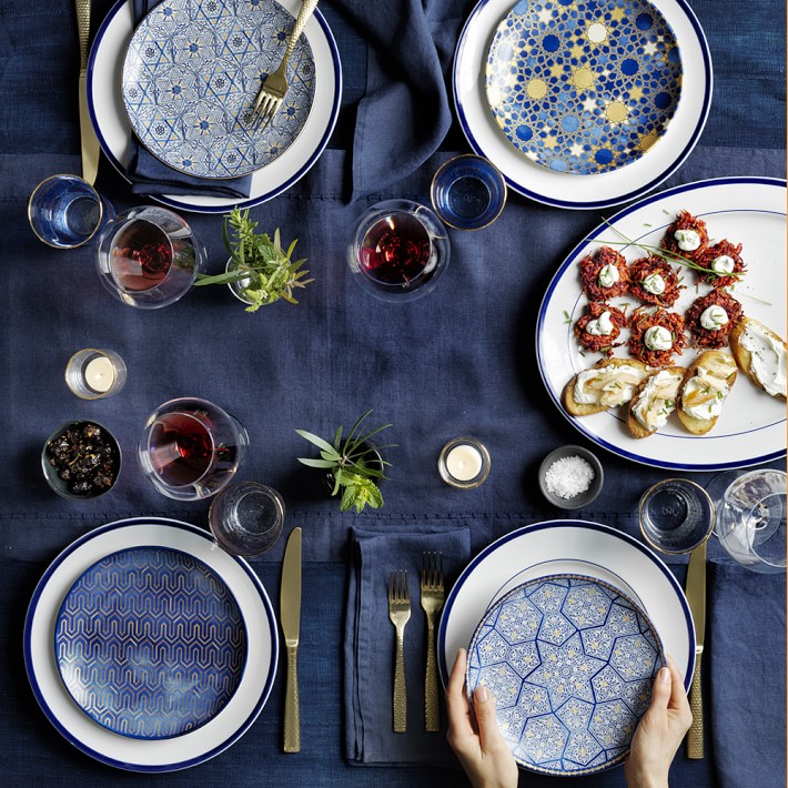 How to Set a Festive Holiday Table with Tommy Tran - Williams